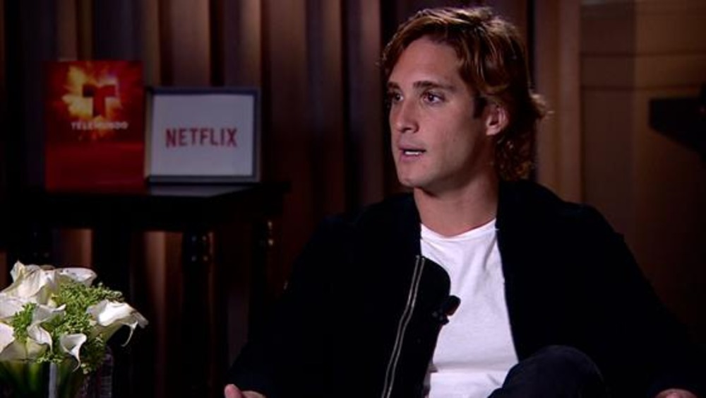 Diego Boneta Uses Tip From Tom Cruise To Play Luis Miguel E Online Au